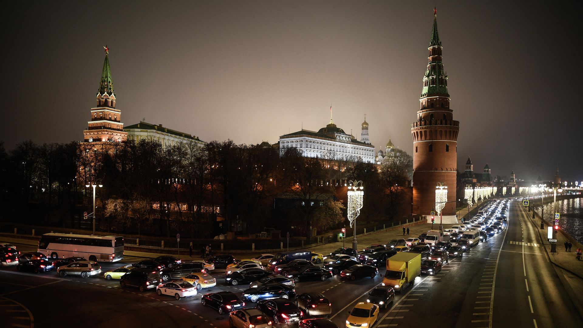 Ночной Кремль в Москве Ночной Кремль в Москве - РИА Новости, 1920, 28.04.2022