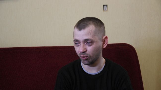 Евгений Шаталов, российский доброволец, переданный ЛНР в рамках обмена 29 декабря 2019 года. Евгений Шаталов, российский доброволец, переданный ЛНР в рамках обмена 29 декабря 2019 года.