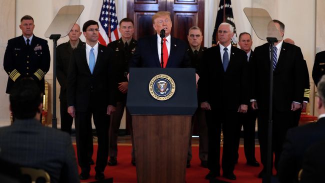 Президент США Дональд Трамп во время обращения к нации из Белого дома в Вашингтоне. 8 января 2020 Президент США Дональд Трамп во время обращения к нации из Белого дома в Вашингтоне. 8 января 2020
