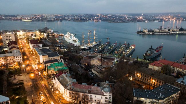 Вид на город Севастополь Вид на город Севастополь