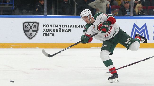 Игрок ХК Ак Барс Станислав Галиев