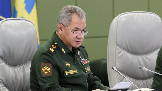 Министр обороны РФ Сергей Шойгу проводит селекторное совещание в Национальном центре управления обороной РФ в Москве