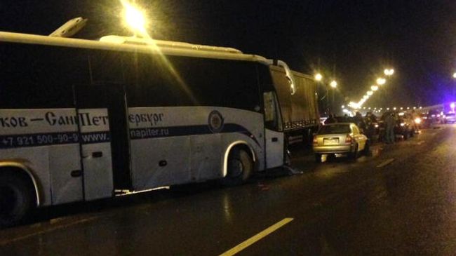 Место ДТП в Гатчинском районе Ленинградской области Место ДТП в Гатчинском районе Ленинградской области