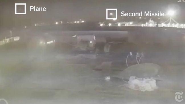 Видео возможного попадания двух ракет в Boeing Видео возможного попадания двух ракет в Boeing
