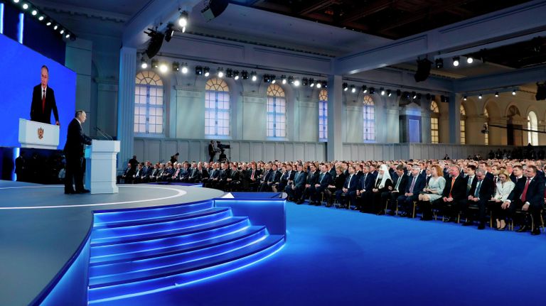 Президент РФ Владимир Путин выступает с ежегодным посланием Федеральному Собранию Президент РФ Владимир Путин выступает с ежегодным посланием Федеральному Собранию