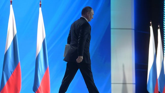Президент РФ Владимир Путин перед началом ежегодного послания президента РФ Федеральному Собранию Президент РФ Владимир Путин перед началом ежегодного послания президента РФ Федеральному Собранию