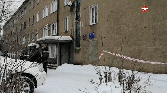Опубликовано видео с места стрельбы в здании суда в Новокузнецке Опубликовано видео с места стрельбы в здании суда в Новокузнецке