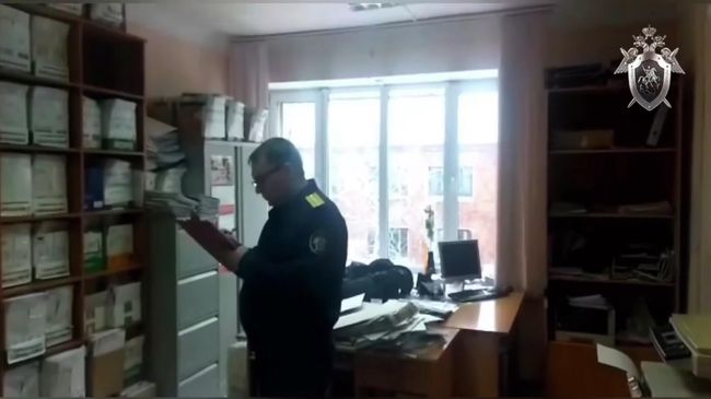 Следственные действия в судебном участке мирового судьи в Новокузнецке. Стоп-кадр видео Следственные действия в судебном участке мирового судьи в Новокузнецке. Стоп-кадр видео