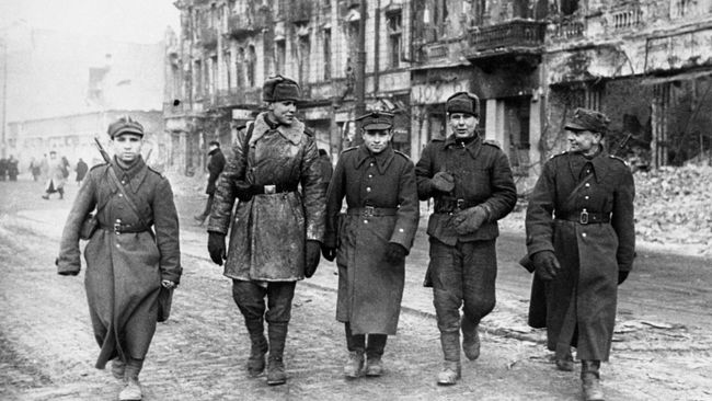 Освобождение Польши от немецко-фашистских захватчиков. Варшавско-Познанская наступательная операция, 14—17 января 1945 года Освобождение Польши от немецко-фашистских захватчиков. Варшавско-Познанская наступательная операция, 14—17 января 1945 года