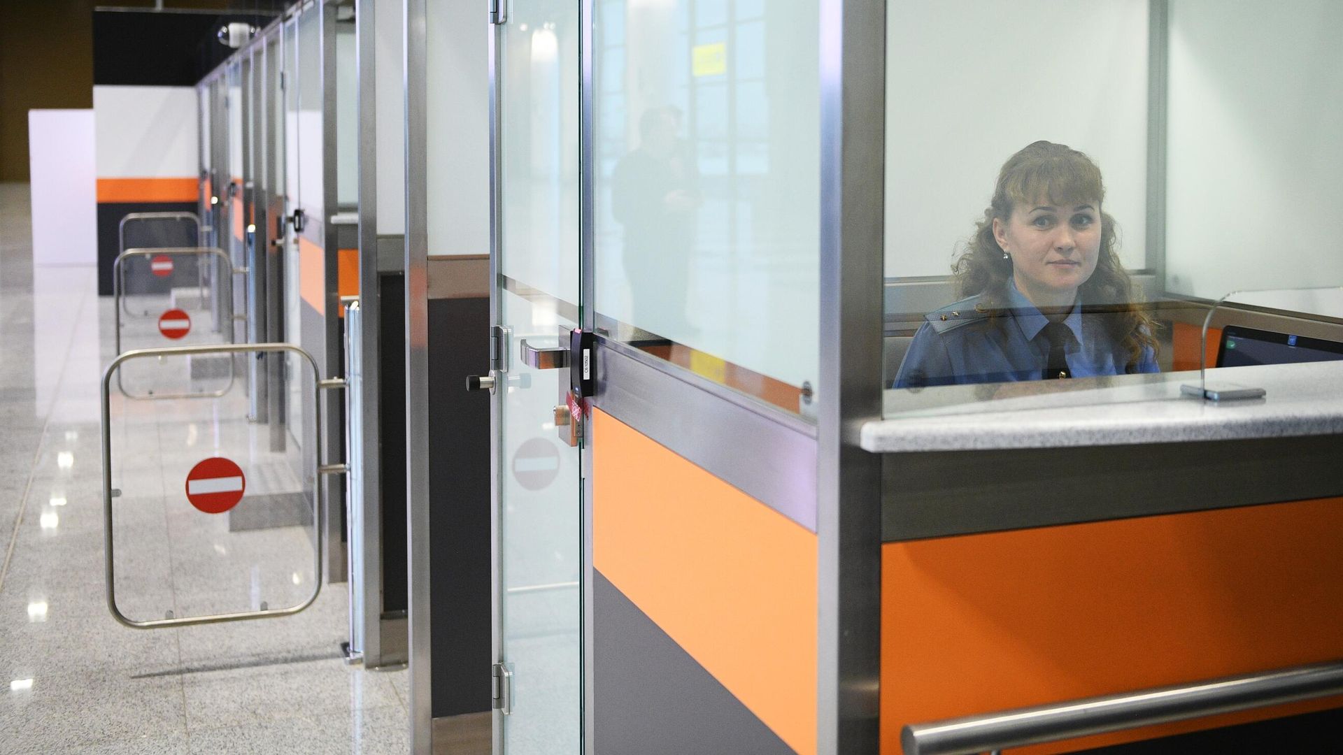 Зона паспортного контроля в Шереметьево Зона паспортного контроля в Шереметьево - РИА Новости, 1920, 14.06.2026