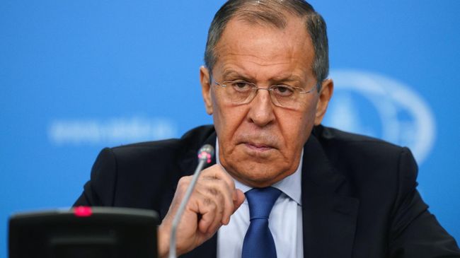 Исполняющий обязанности министра иностранных дел РФ Сергей Лавров во время пресс-конференции по итогам деятельности российской дипломатии 2019 года Исполняющий обязанности министра иностранных дел РФ Сергей Лавров во время пресс-конференции по итогам деятельности российской дипломатии 2019 года