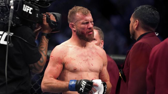 Боец UFC Дональд Серроне Боец UFC Дональд Серроне