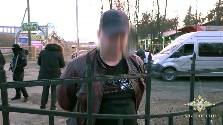 Задержание мошенников, пытавшихся продать пост мэра одного из городов в Дагестане Задержание мошенников, пытавшихся продать пост мэра одного из городов в Дагестане