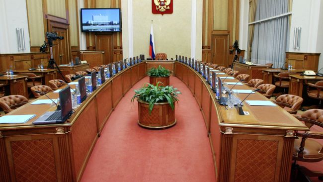 Зал заседаний правительства РФ в Доме правительства в Москве Зал заседаний правительства РФ в Доме правительства в Москве