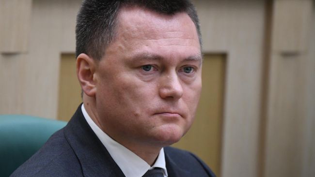Игорь Краснов на заседании Совета Федерации РФ Игорь Краснов на заседании Совета Федерации РФ