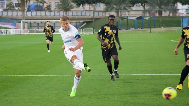 Форвард Зенита Александр Кокорин