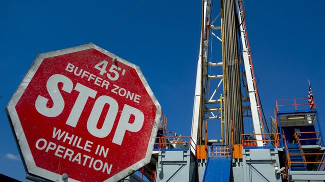 Буровая установка в месторождении сланцевого газа в штате Пенсильвания Буровая установка в месторождении сланцевого газа в штате Пенсильвания