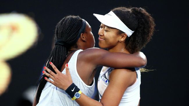 Кори Гауфф и Наоми Осака после матча третьего круга Australian Open Кори Гауфф и Наоми Осака после матча третьего круга Australian Open