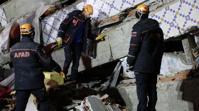 Последствия землетрясения на востоке Турции. 24 января 2020 Последствия землетрясения на востоке Турции. 24 января 2020