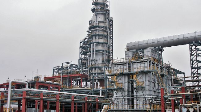 Нефтеперерабатывающий завод ООО Нафтан, расположенный в белорусском городе Новополоцке Нефтеперерабатывающий завод ООО Нафтан, расположенный в белорусском городе Новополоцке