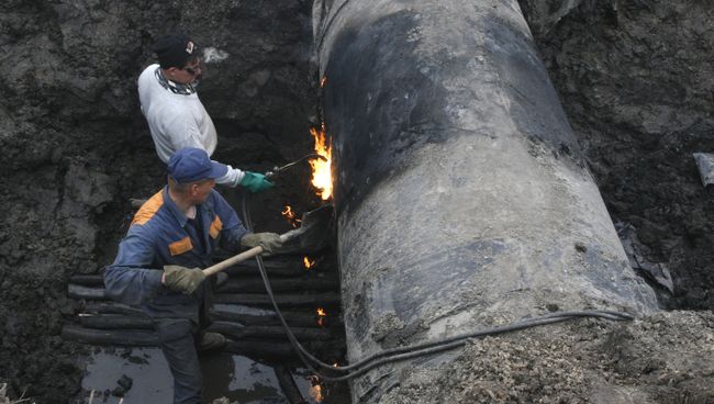 На месте прорыва газопровода. Архив На месте прорыва газопровода. Архив