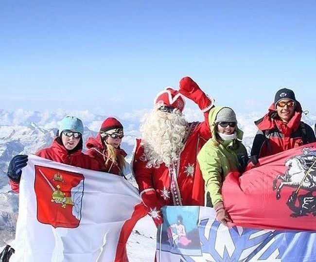 Встать на заре, лечь за полночь. Распорядок дня Деда Мороза