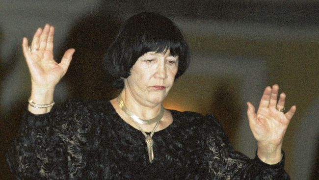 Дирижер Вероника Дударова Дирижер Вероника Дударова