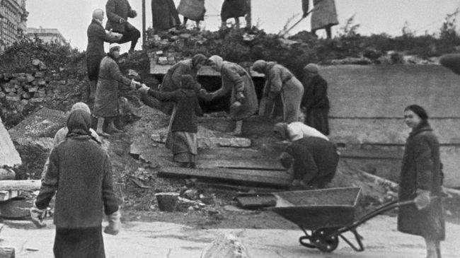 Блокада Ленинграда во время Великой Отечественной войны Блокада Ленинграда во время Великой Отечественной войны