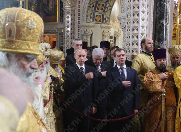 Президент России Д.Медведев на интронизации Патриарха Московского и всея Руси Кирилла Президент России Д.Медведев на интронизации Патриарха Московского и всея Руси Кирилла