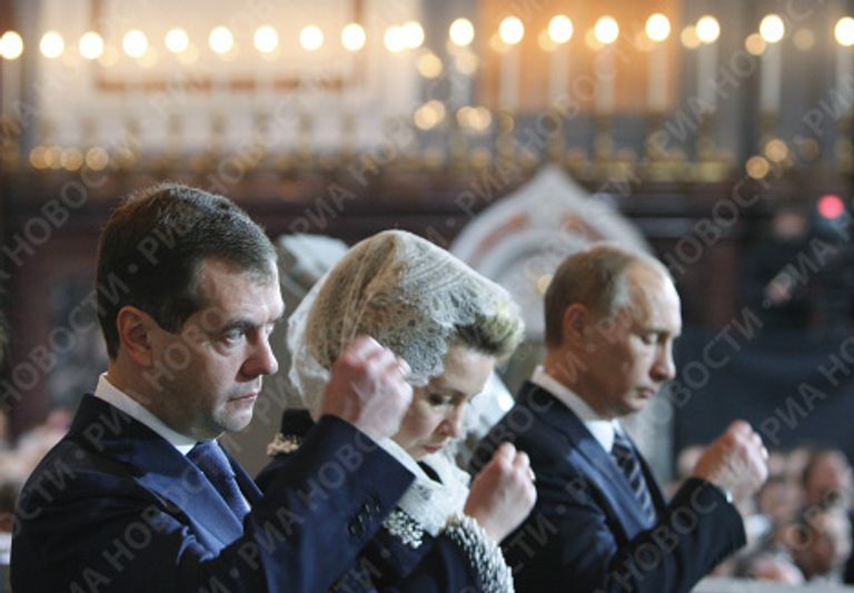 Президент России Д.Медведев на интронизации Патриарха Московского и всея Руси Кирилла Президент России Д.Медведев на интронизации Патриарха Московского и всея Руси Кирилла