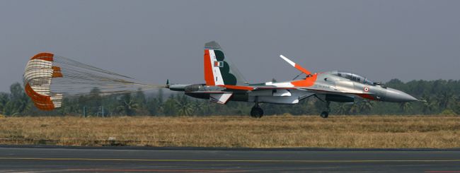 Российский истребитель Су-30 на Aero India-2009 в Бангалоре