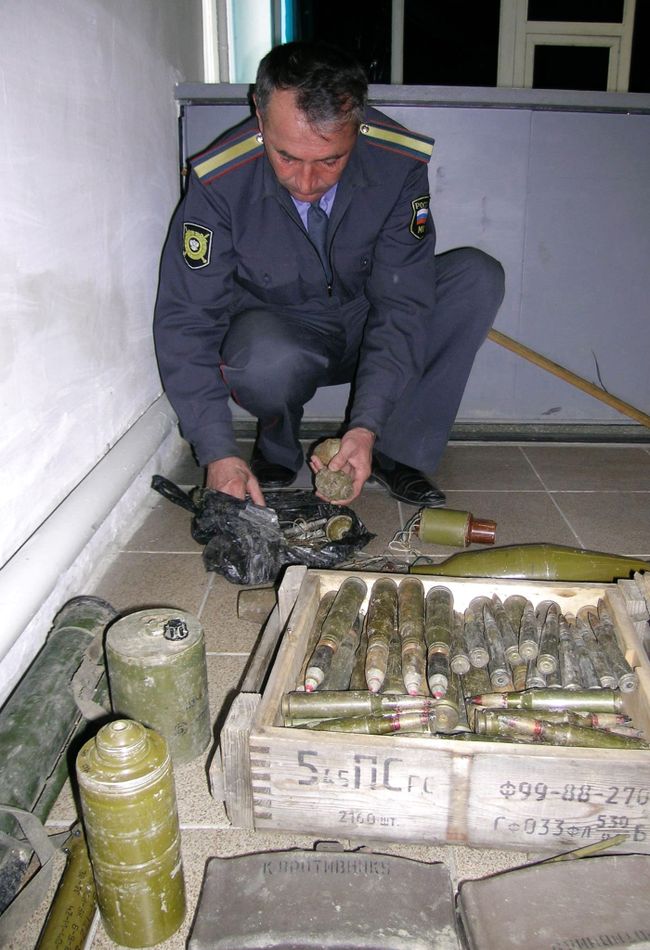 Обнаружен тайник с боеприпасами. Архив