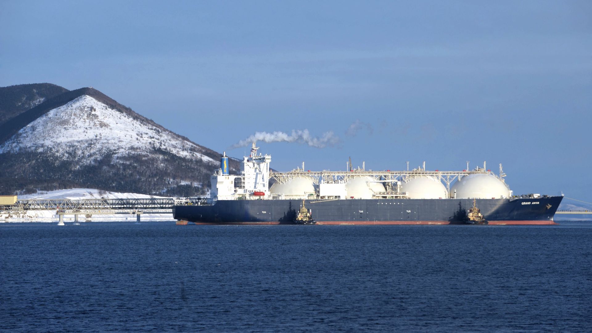 Танкер-газовоз Гранд Анива на территории первого в России завода по производству сжиженного газа (СПГ) Танкер-газовоз Гранд Анива на территории первого в России завода по производству сжиженного газа (СПГ) - РИА Новости, 1920, 25.08.2022