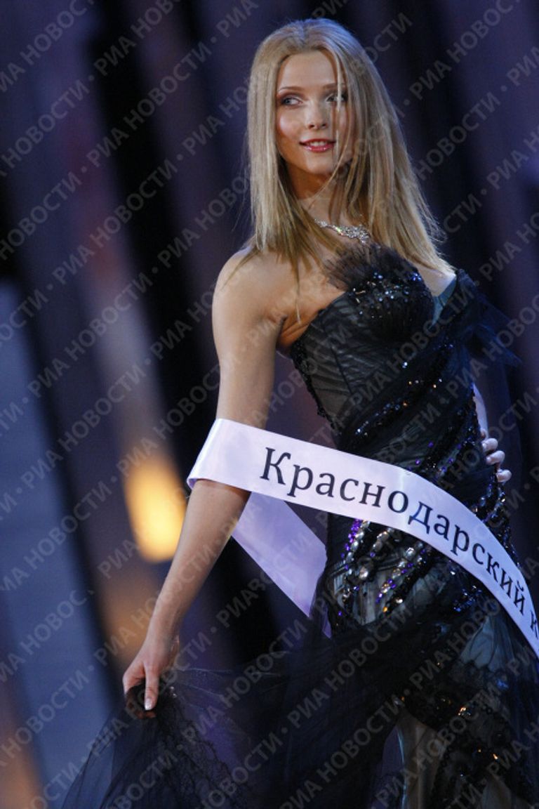 Светлана Степановская из Краснодарского края стала первой вице-мисс на национальном конкурсе Мисс Россия 2009 Светлана Степановская из Краснодарского края стала первой вице-мисс на национальном конкурсе Мисс Россия 2009