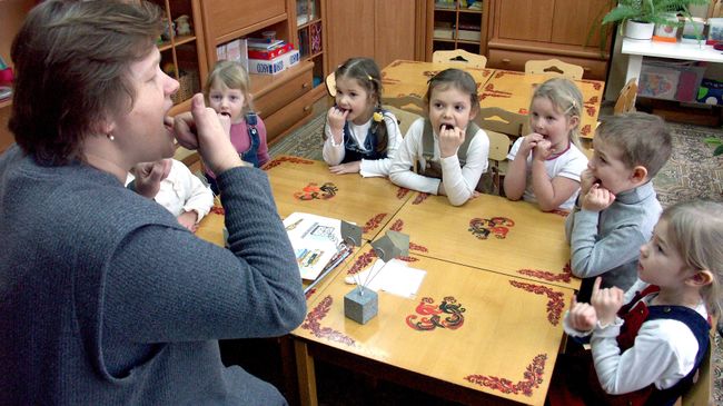 Занятия в логопедическом классе Занятия в логопедическом классе