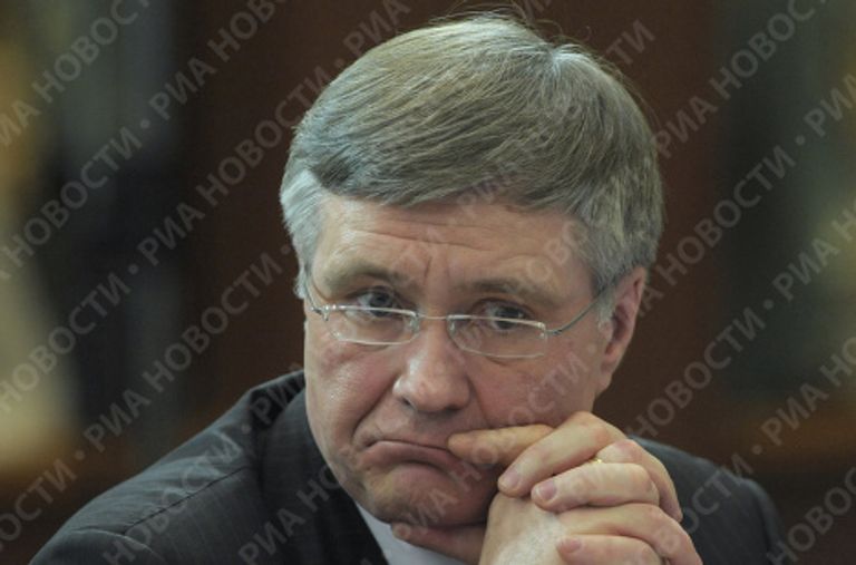 Владимир Богданов на совещании в Южно-Сахалинске Владимир Богданов на совещании в Южно-Сахалинске