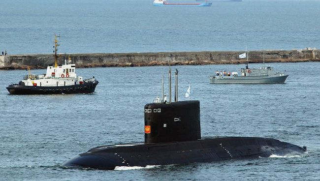 Ситуация на подлодке Алроса не представляет опасности - ВМФ РФ