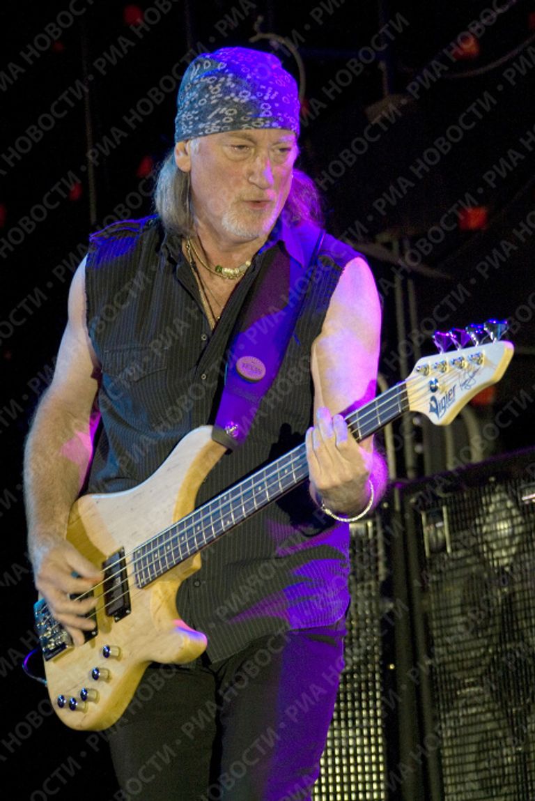Концерт рок-группы Deep Purple прошел в Москве Концерт рок-группы Deep Purple прошел в Москве