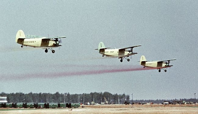 Самолет АН-2 Самолет АН-2