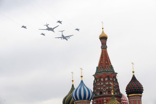 Самолетов и вертолетов на Параде Победы в этом году будет больше Самолетов и вертолетов на Параде Победы в этом году будет больше