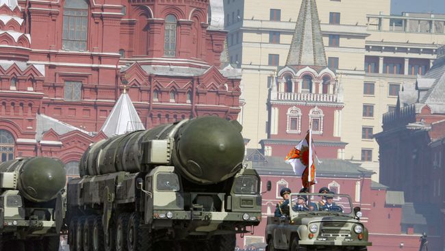 Парад Победы на Красной площади в Москве. Архив Парад Победы на Красной площади в Москве. Архив