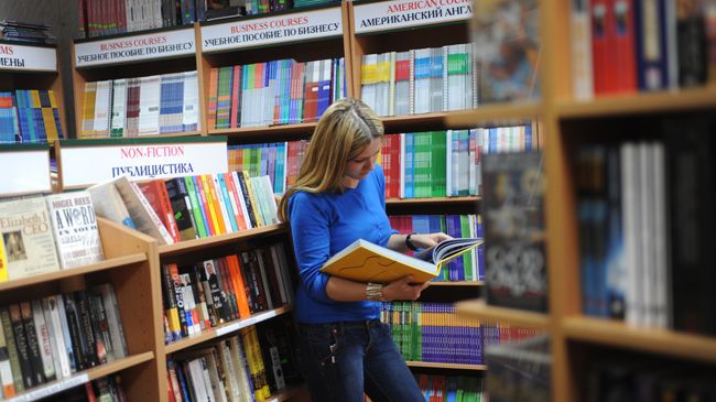 В книжном магазине зарубежной литературы Britannia в Москве В книжном магазине зарубежной литературы Britannia в Москве