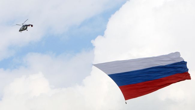 Флаг РФ раскроется на Останкинской телебашне впервые после 1991 года Флаг РФ раскроется на Останкинской телебашне впервые после 1991 года
