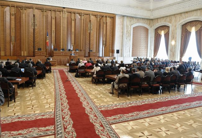 парламент Молдавии