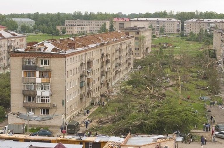 Последствия торнадо в Краснозаводске Последствия торнадо в Краснозаводске