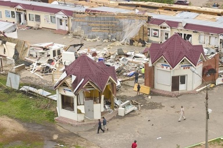 Последствия торнадо в Краснозаводске Последствия торнадо в Краснозаводске