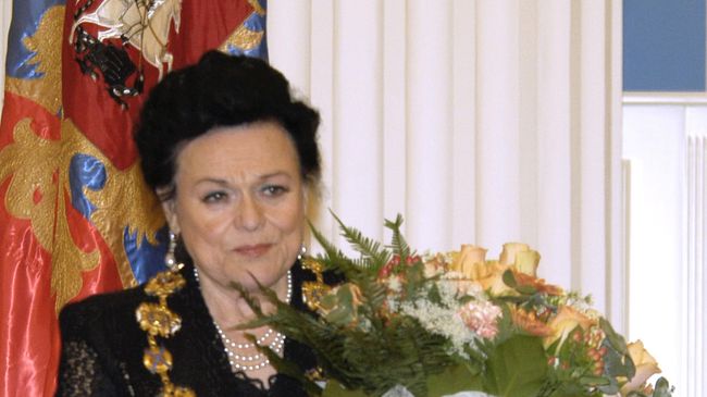 Людмила Зыкина награждена орденом Св.Ап. Андрея Первозванного