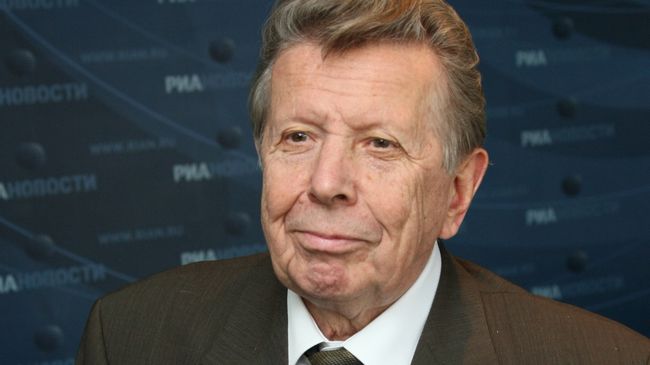 Пресс-конференция Евгения Чазова в «РИА Новости»