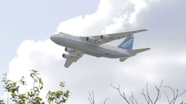 Самолет Ан-124 Самолет Ан-124