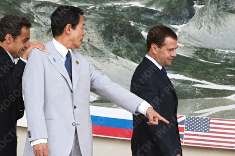 Президент России Д.Медведев на саммите большой восьмерки G8-2009 Президент России Д.Медведев на саммите большой восьмерки G8-2009